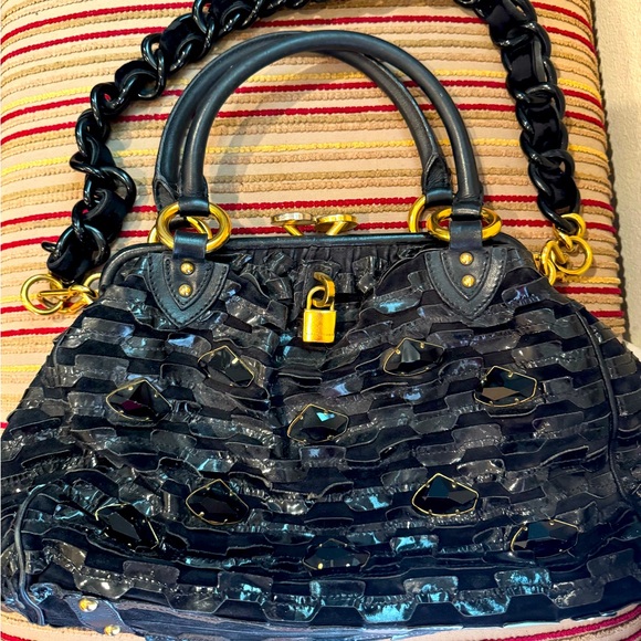 Marc Jacobs Handbags - Marc Jacobs STAM Black and Gold Quilted Shoulder Bag